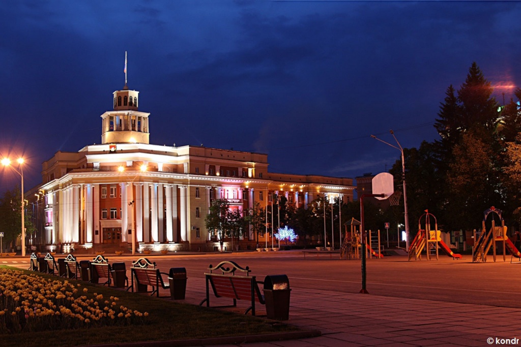 Kondr-night-city-2.jpg Kondr-night-city-2.jpg
