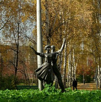 Очередной торговый центр, очередной снесенный сквер Очередной торговый центр, очередной снесенный сквер