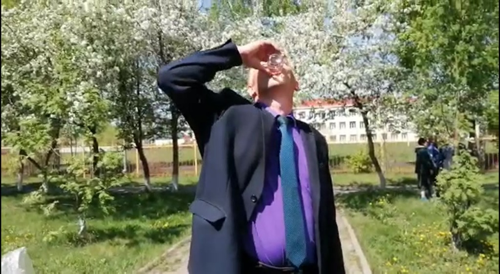 zRSpZbERDbU.jpg